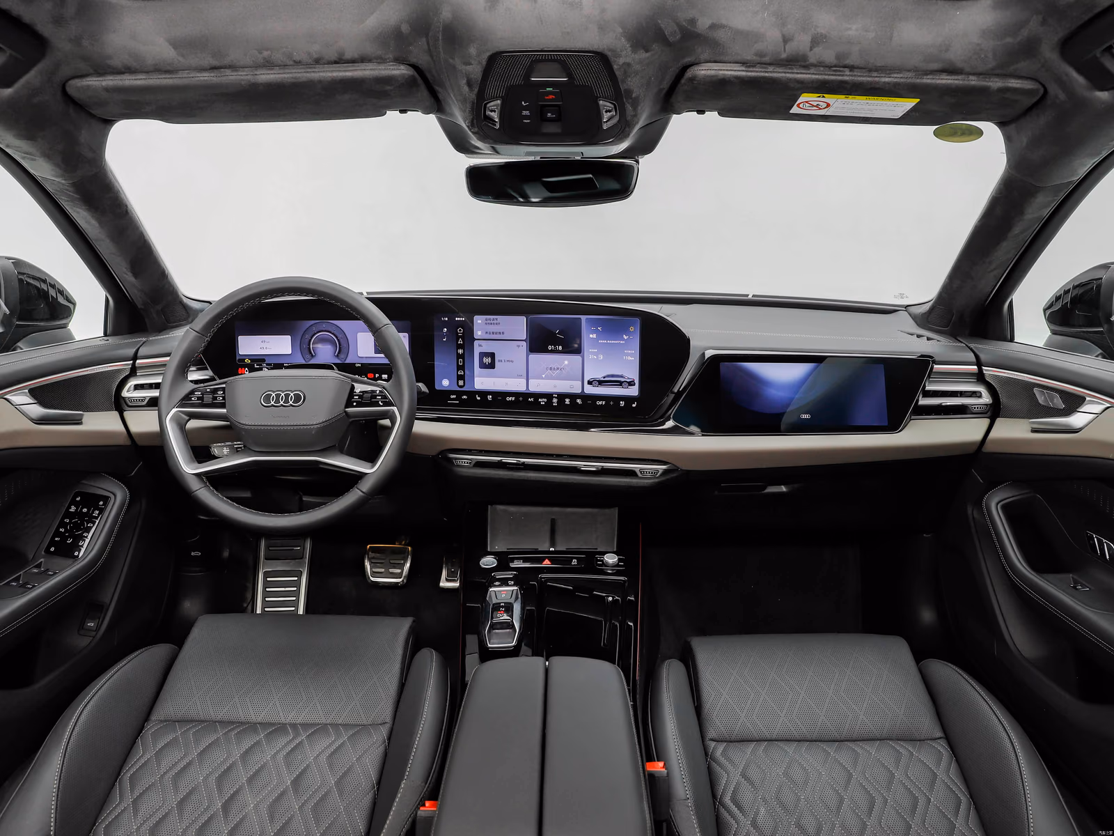 Audi A6L — панорама нового леворульного салона