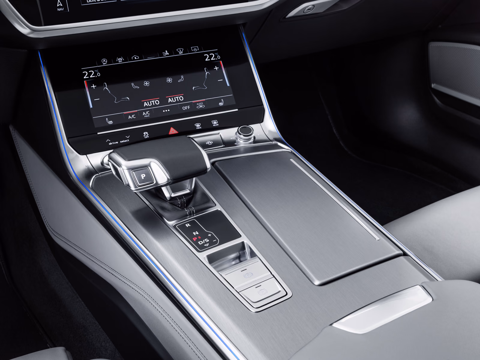 Audi A7 Sportback — центральная консоль с сенсорными экранами