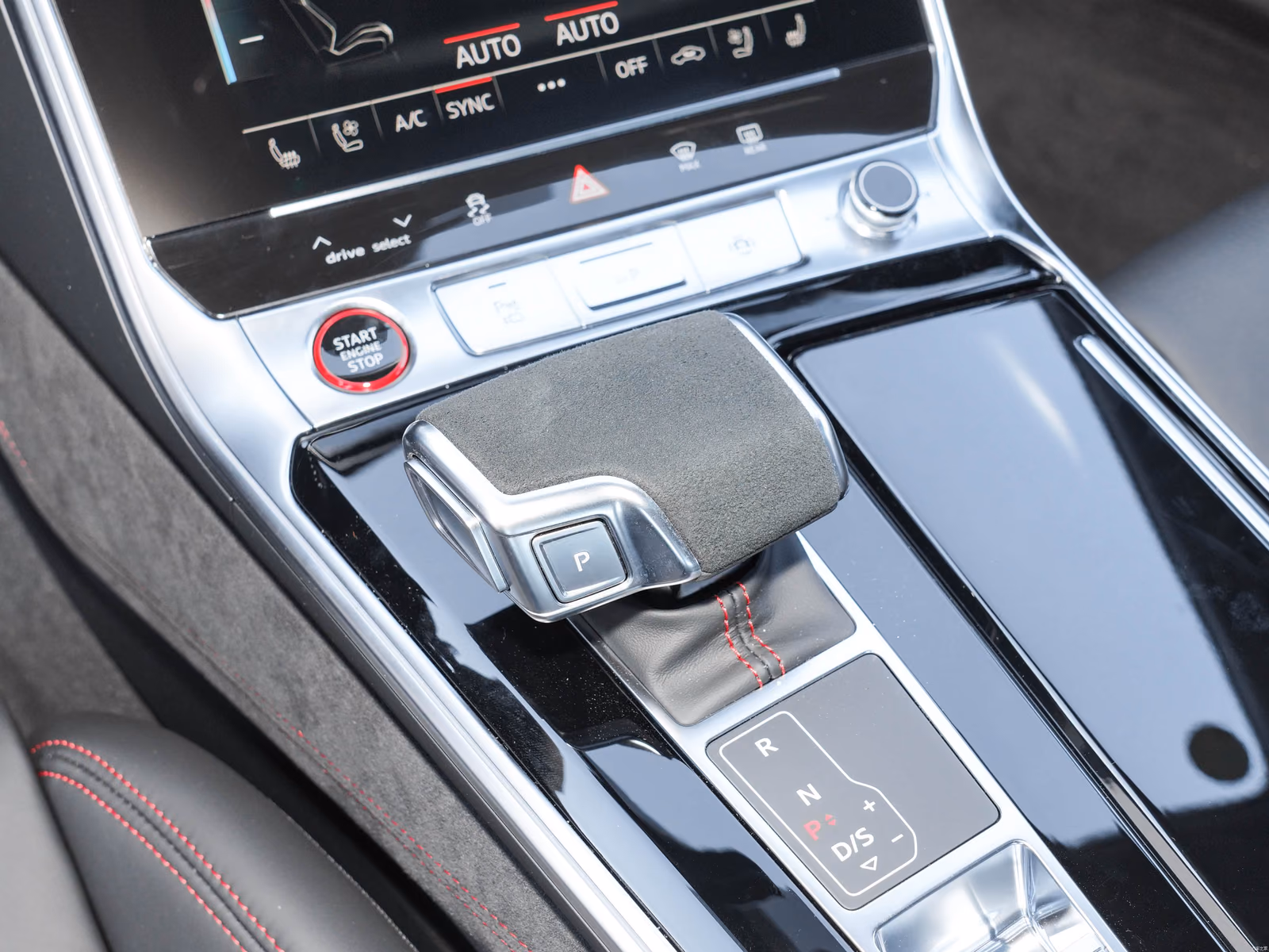 Audi RS 7 Sportback performance — селектор трансмиссии