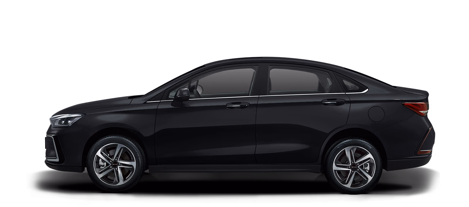 Чёрный BAIC U5 Plus в профиль