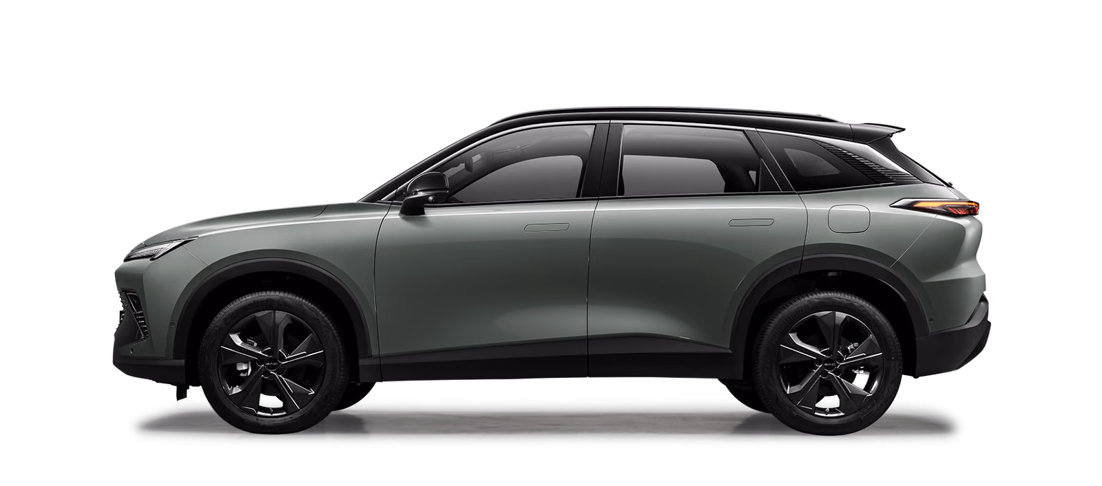 Серый BAIC X55 в профиль