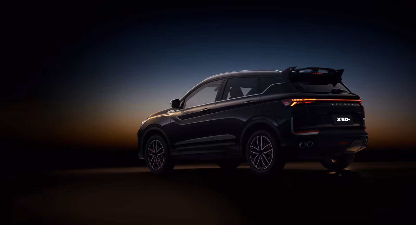 Belgee X50 чёрного цвета в тёмной студии