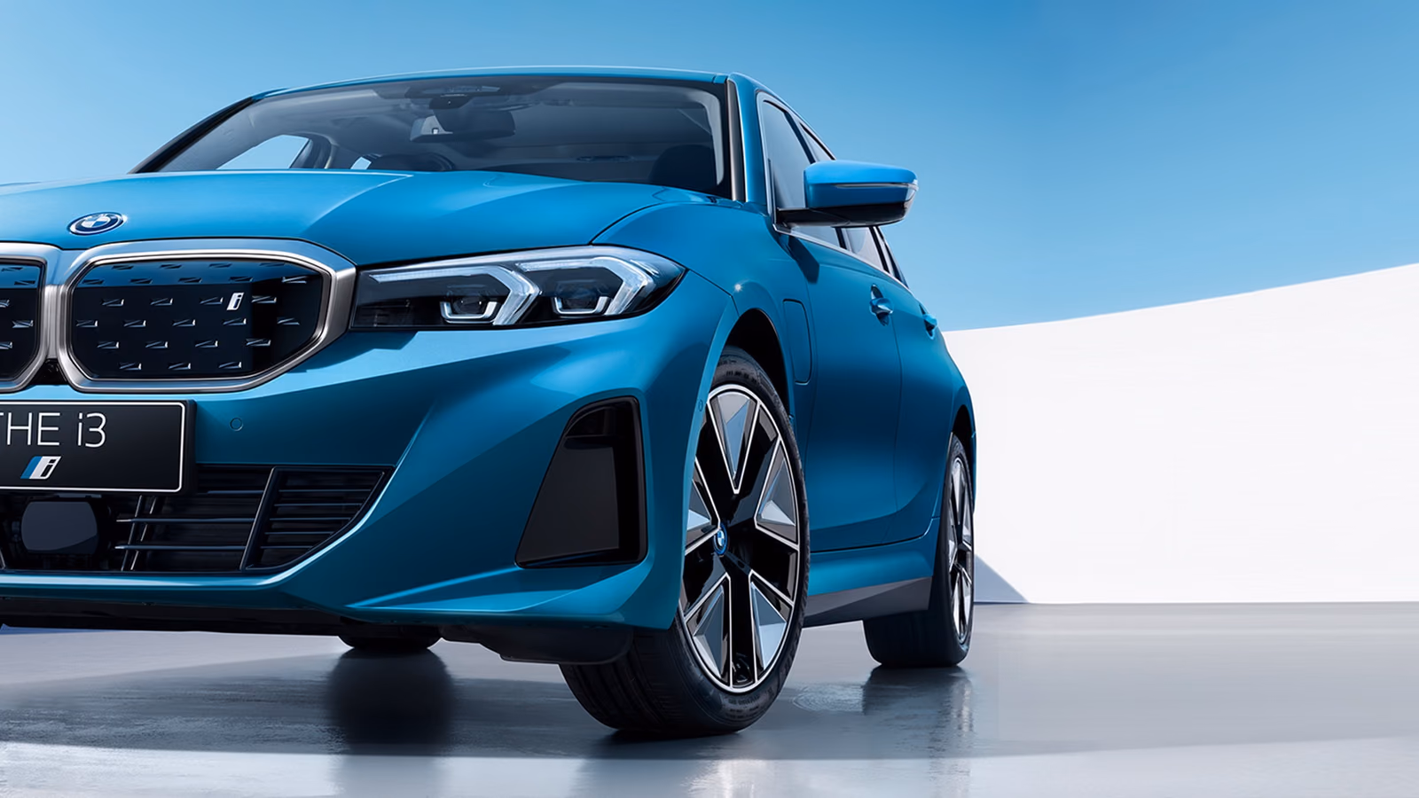 BMW i3 — вид сзади