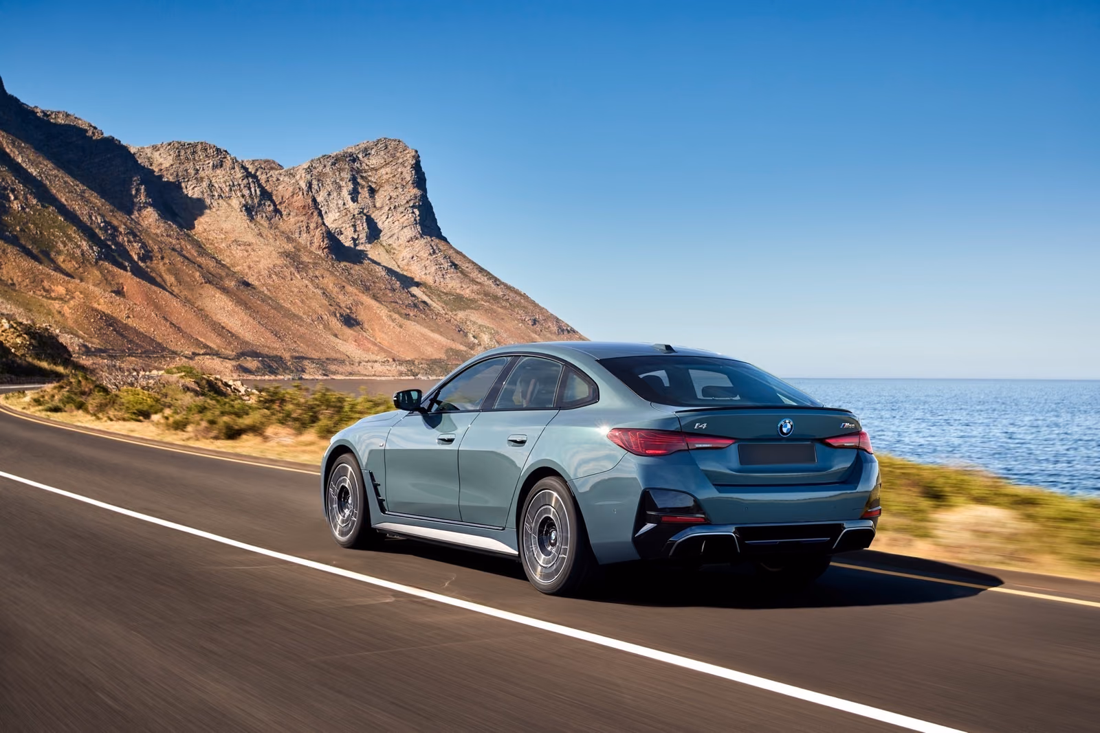 BMW i4 — в студии