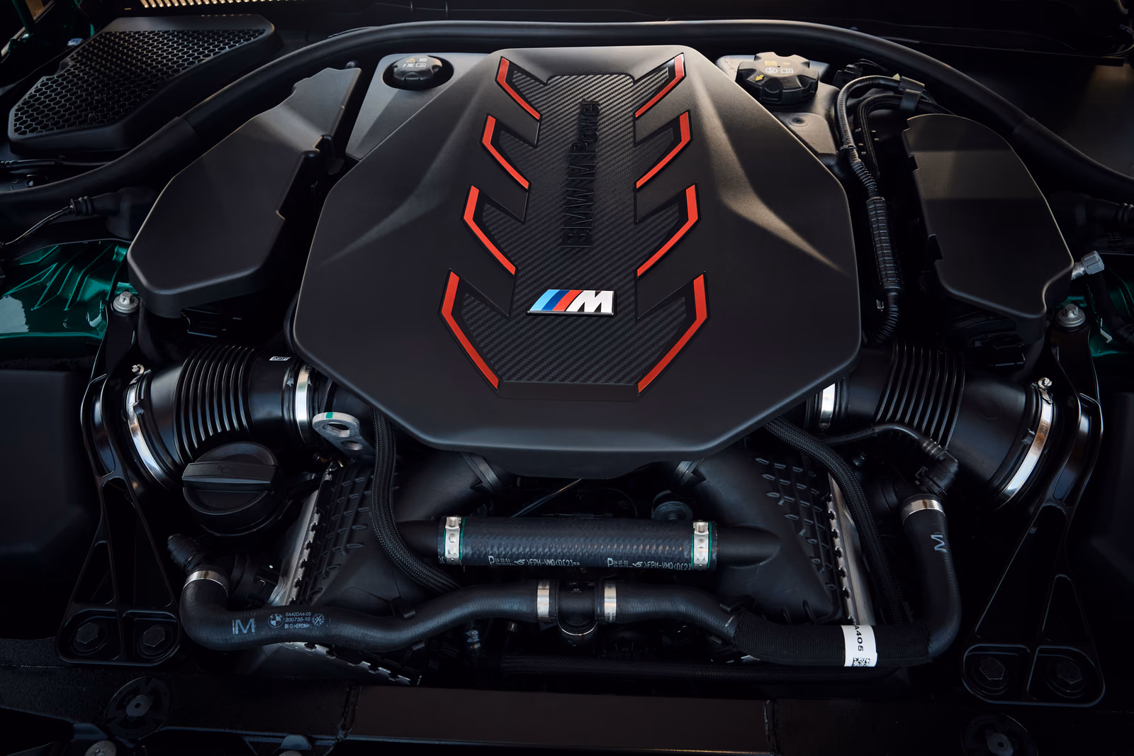 Двигатель BMW M5: V8 4,4 с гибридной установкой M Hybrid