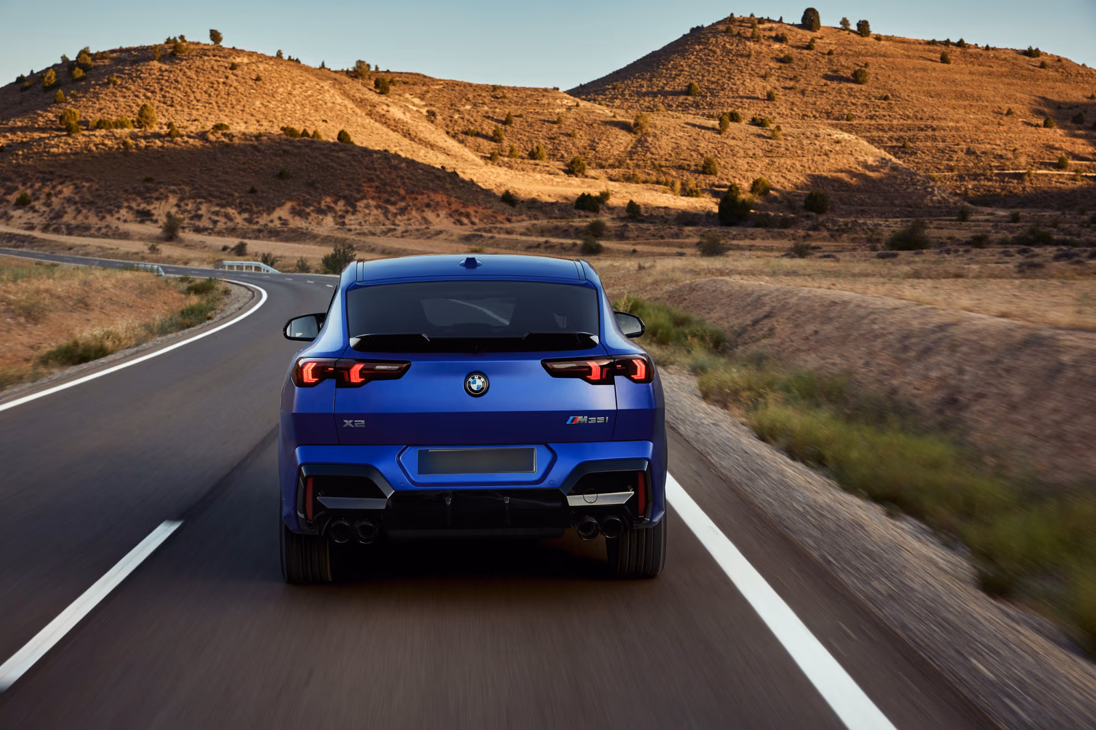 BMW X2 — вид спереди