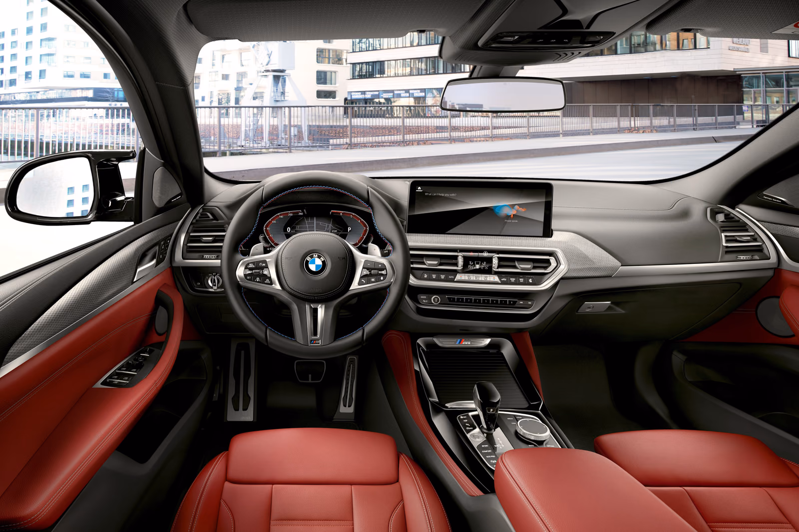 BMW X4 — передняя панель с красной кожей