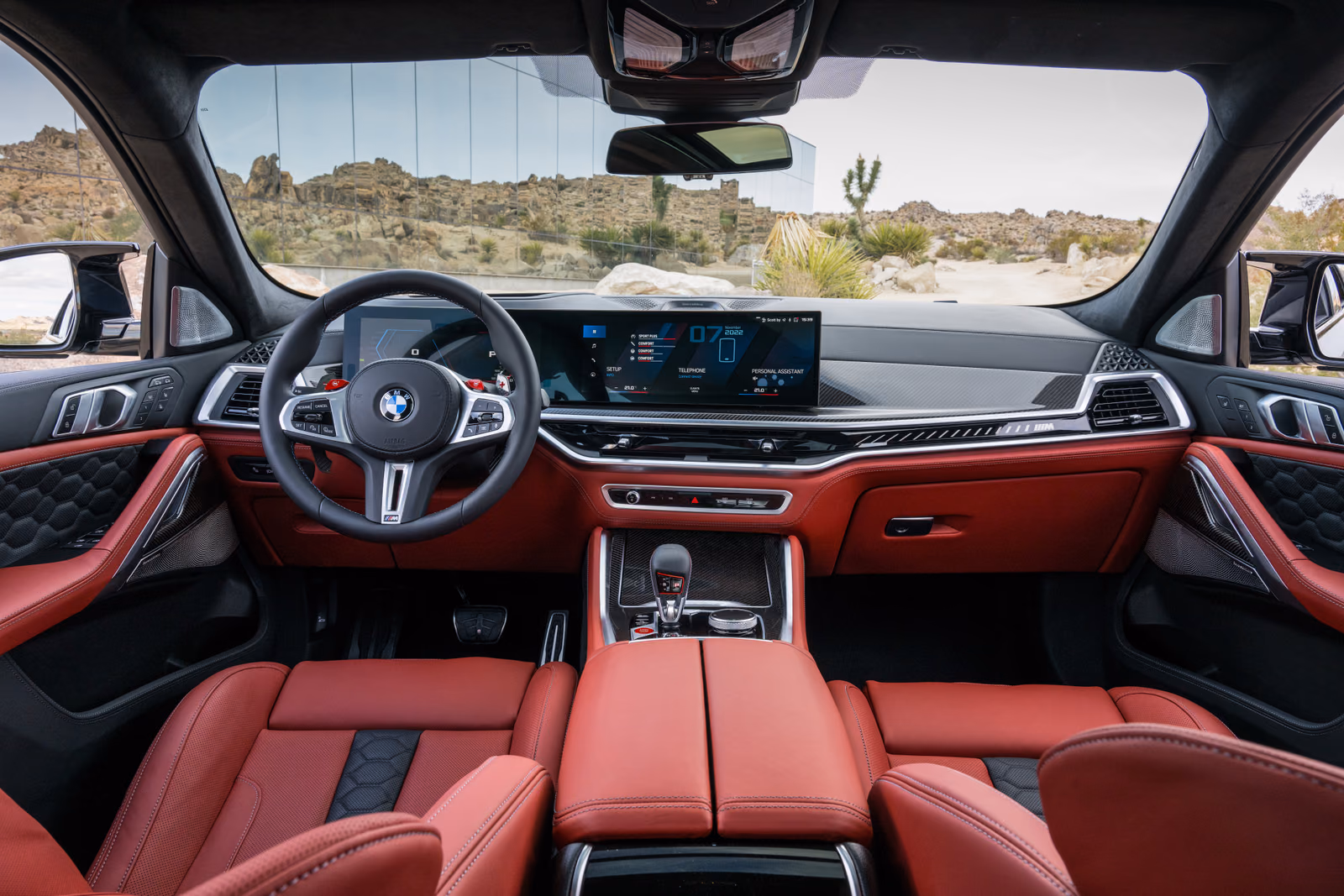 Красный кожаный салон BMW X6 M Competition