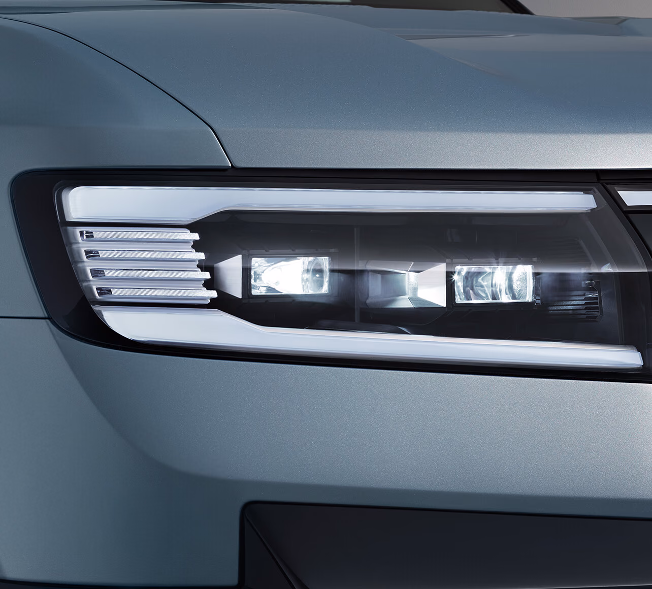 BYD Leopard 8 — передняя фара