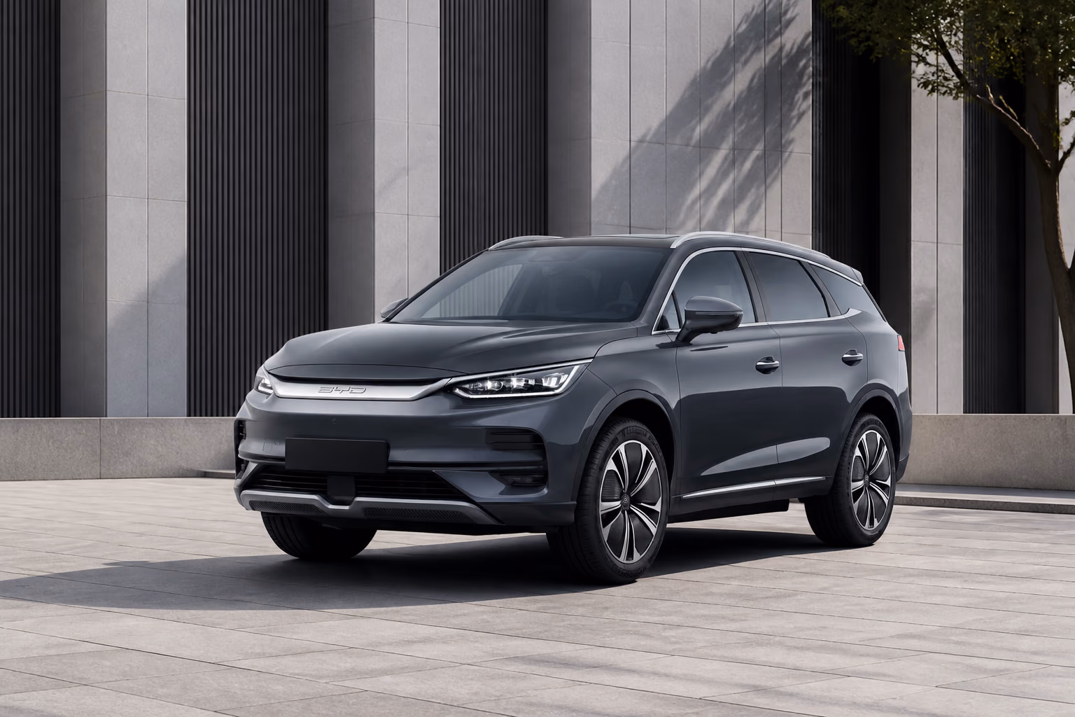 BYD Tang у современной городской архитектуры