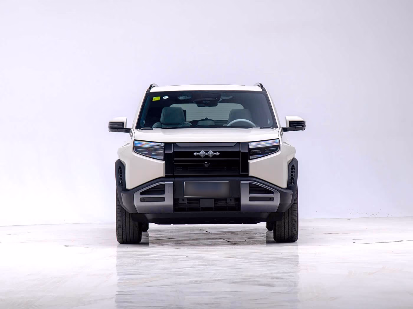 BYD Leopard 3 / Titanium 3 — вид спереди