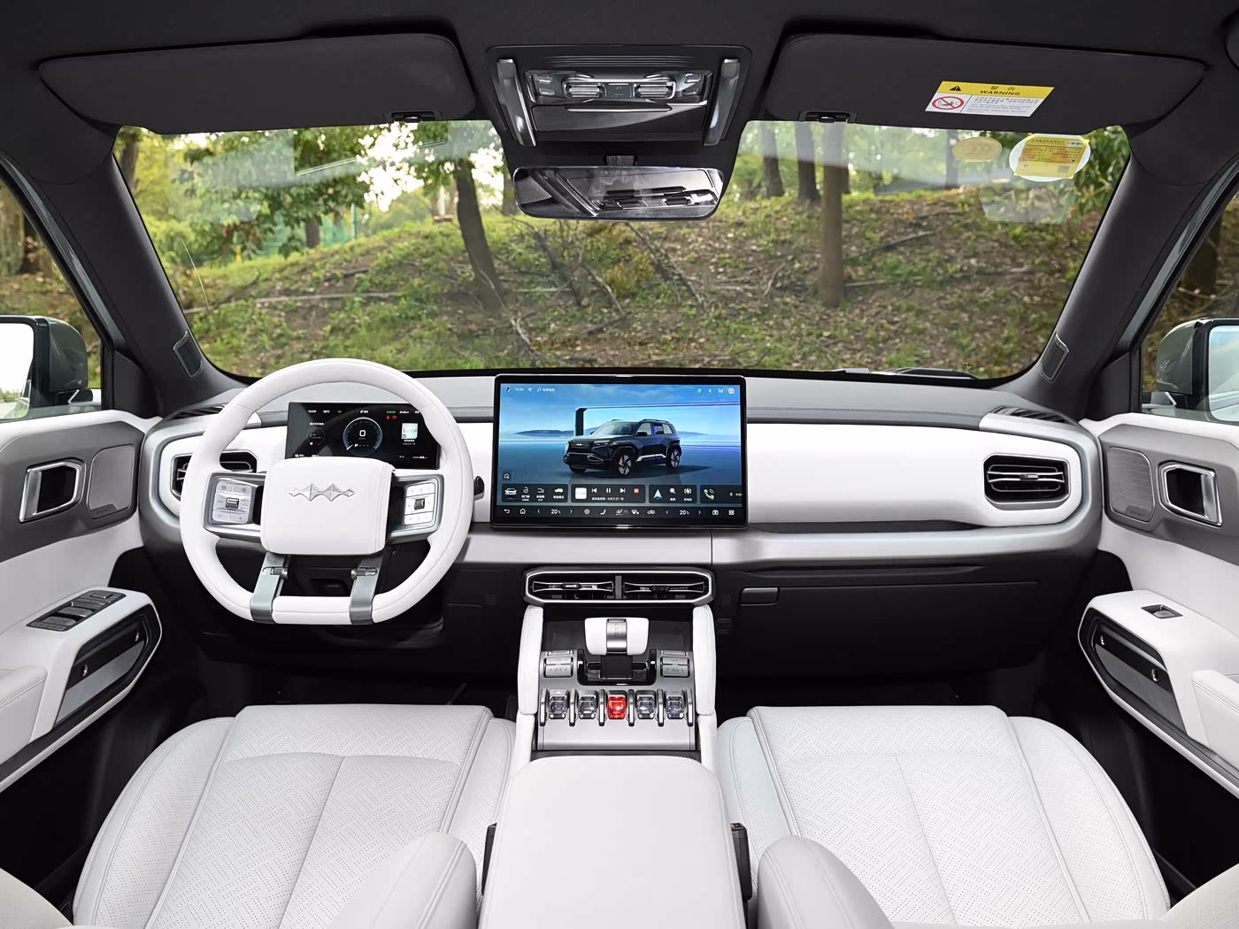 BYD Leopard 3 / Titanium 3 — передняя панель салона
