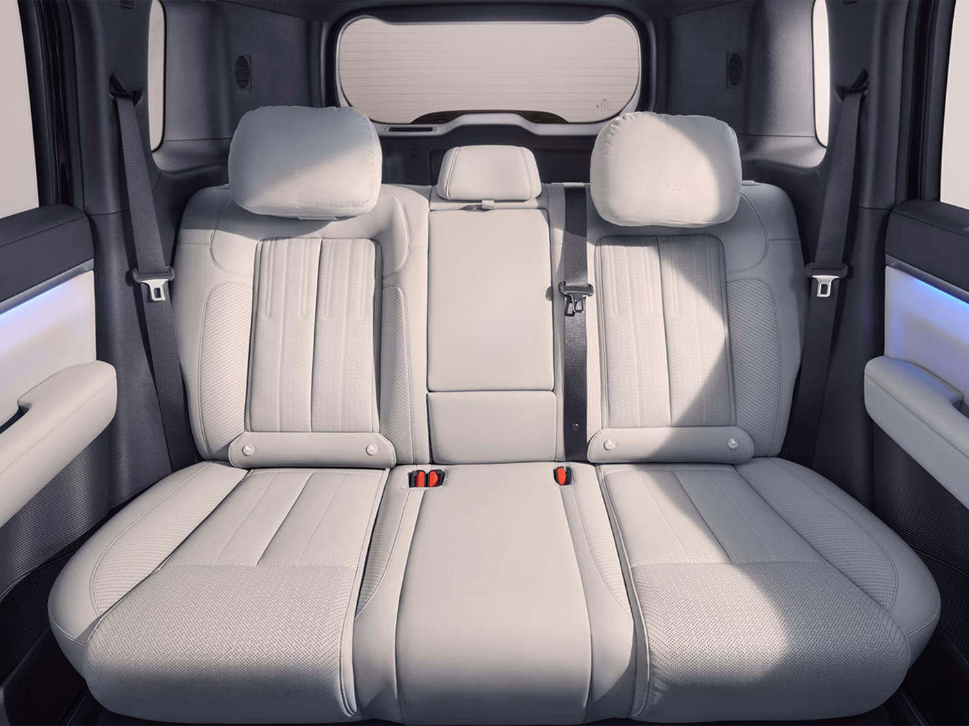BYD Titanium 7 AWD Ultra — второй ряд сидений