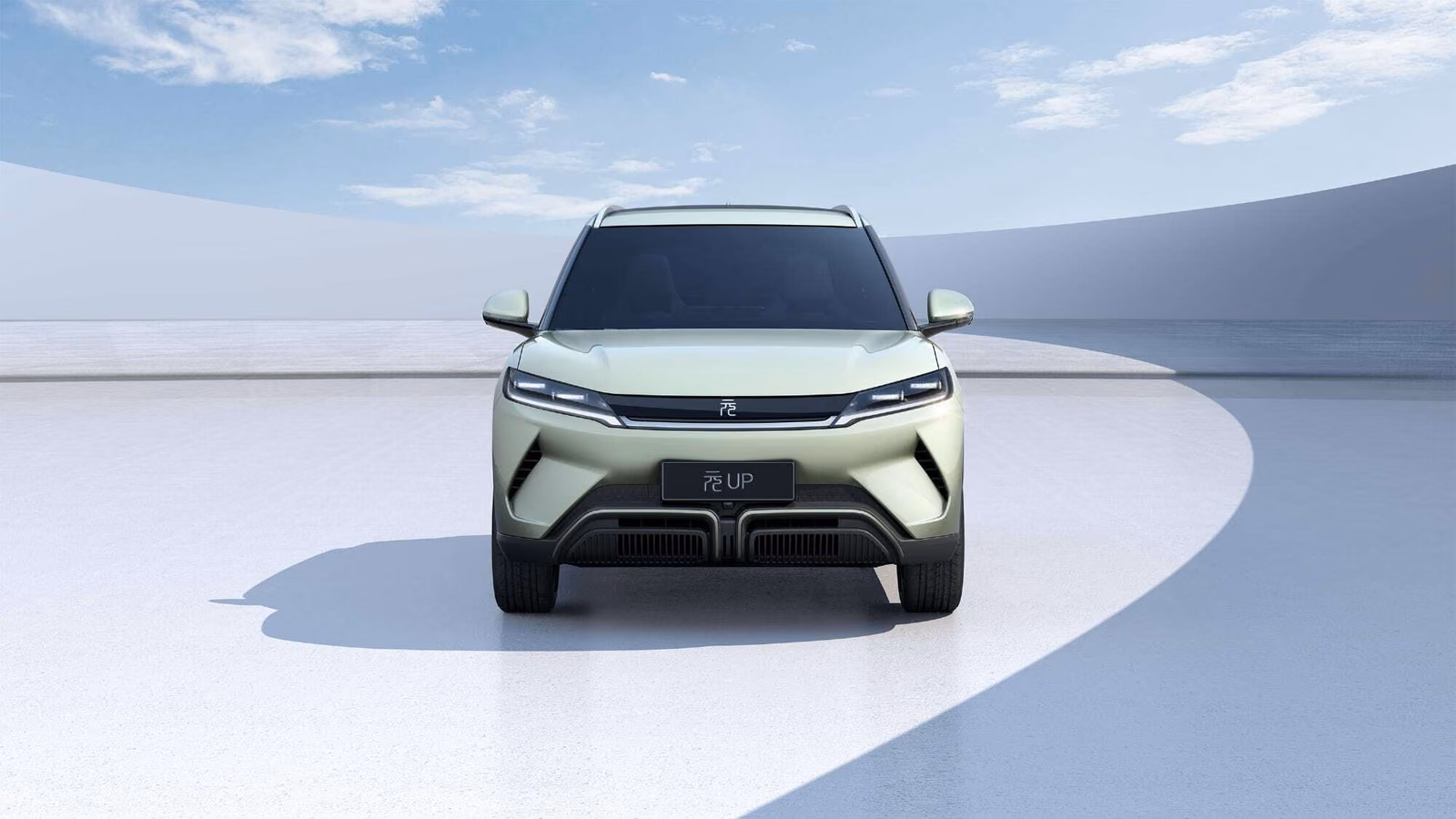 BYD Yuan Up — вид сбоку