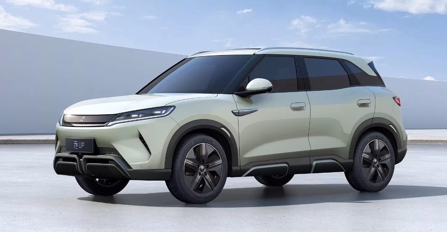 BYD Yuan Up — в студии