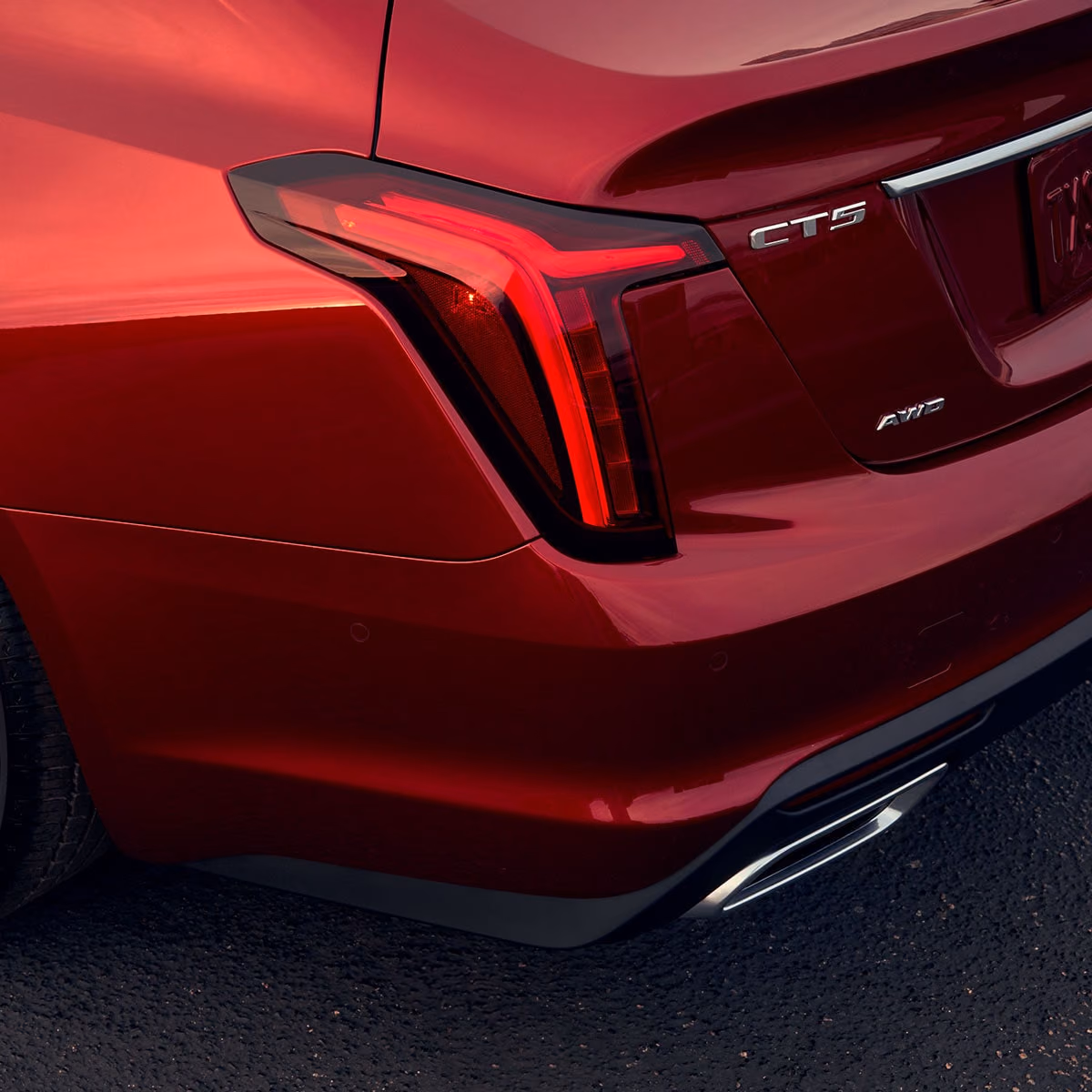 Вертикальный задний фонарь Cadillac CT5