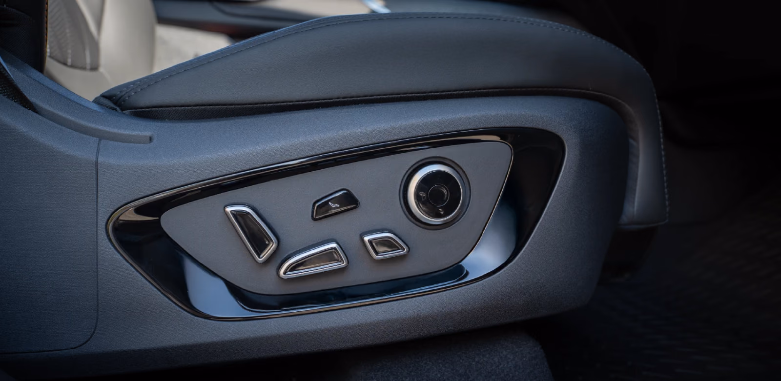 Регулировки кресла Changan CS75 Plus