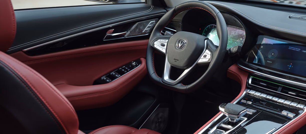 Место водителя Changan CS85 Coupe