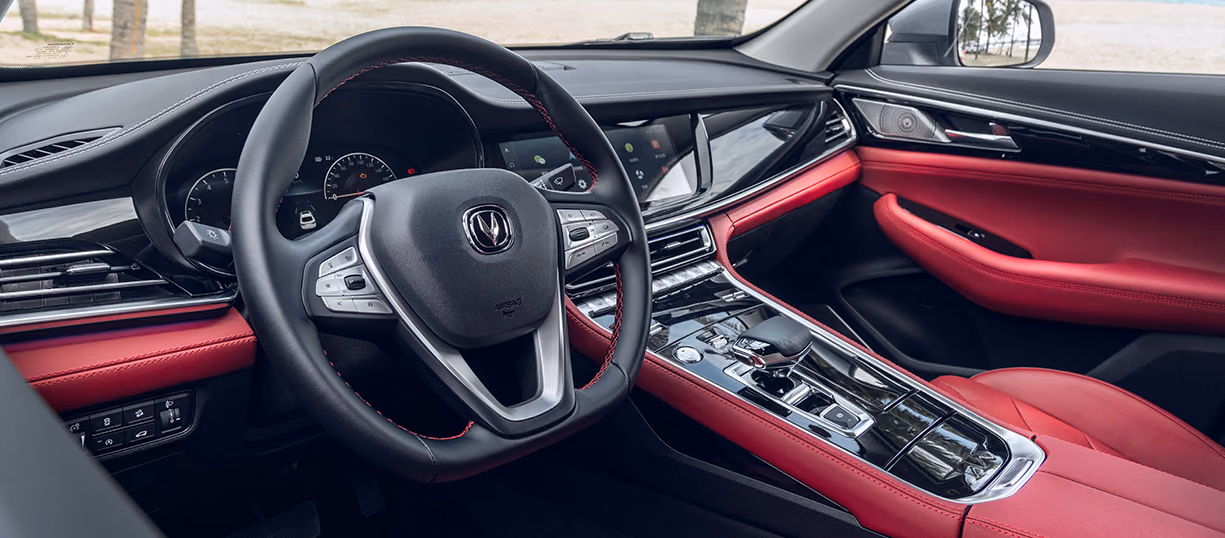 Красный салон Changan CS85 Coupe