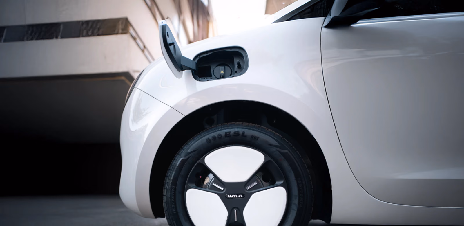 Зарядный порт Changan Lumin