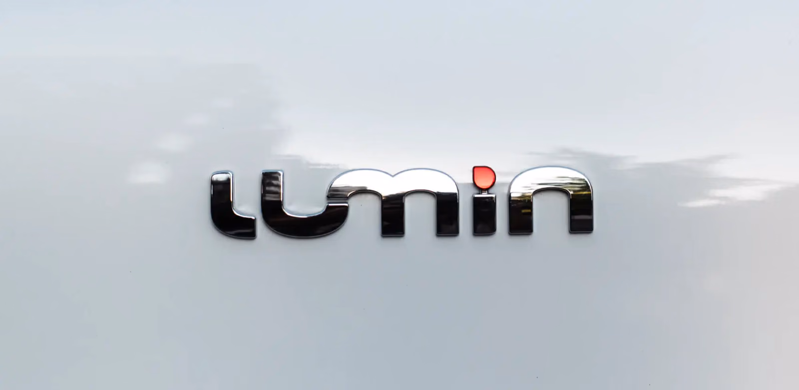 Шильдик Lumin