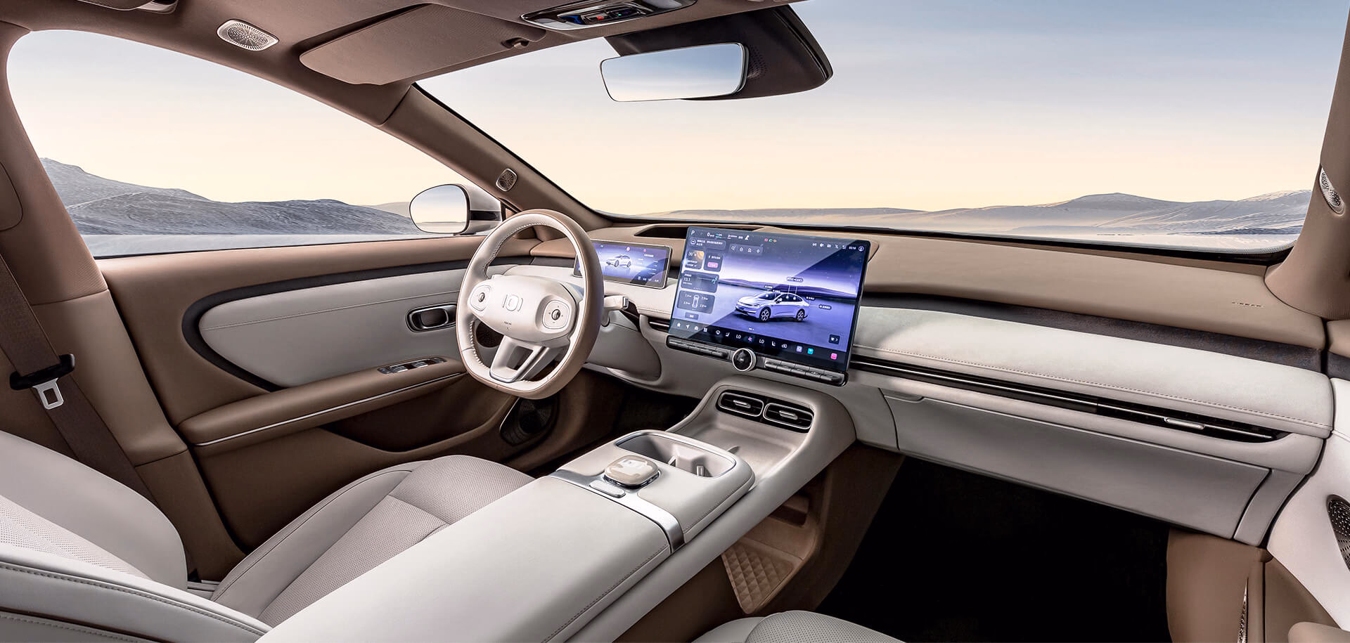 Водительское место и экраны Changan Nevo A06