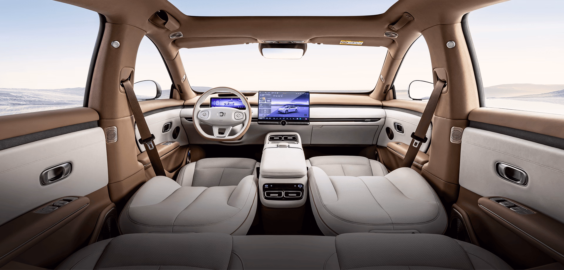 Панорамный интерьер CHANGAN NEVO A06
