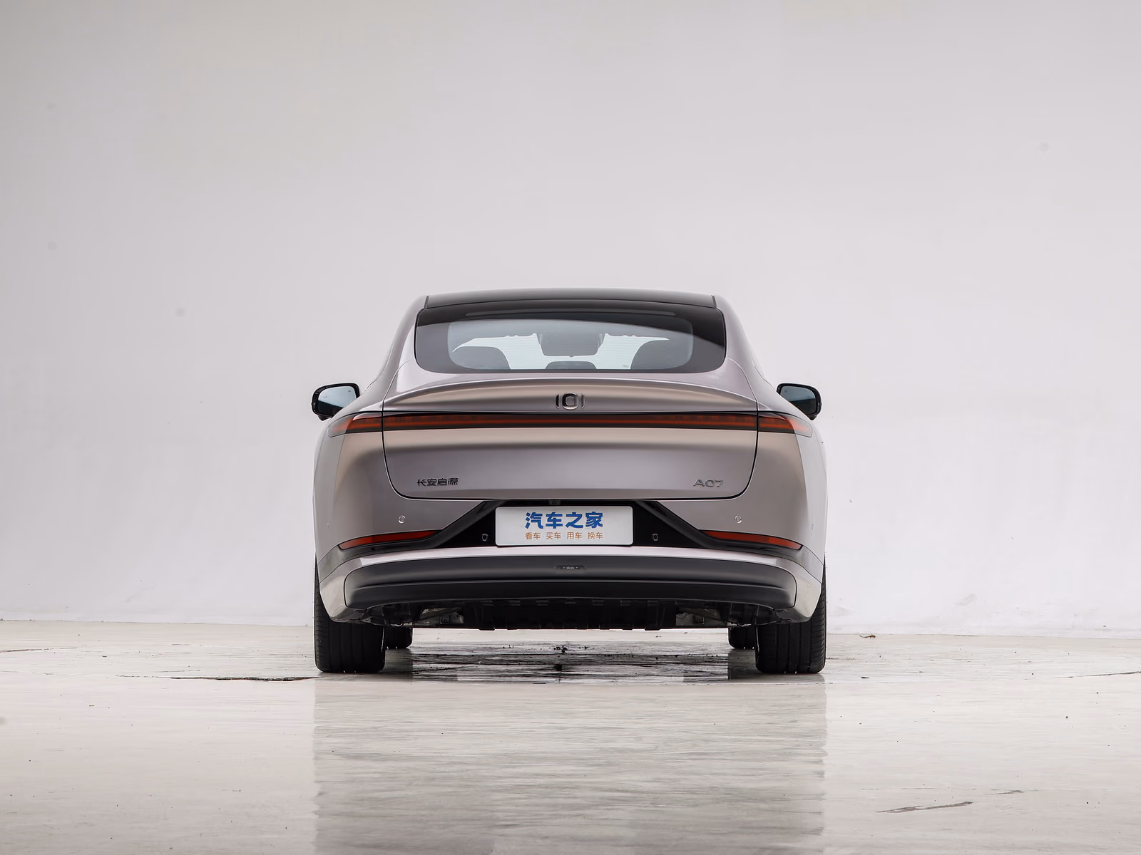 Changan Nevo A07 — вид строго сзади