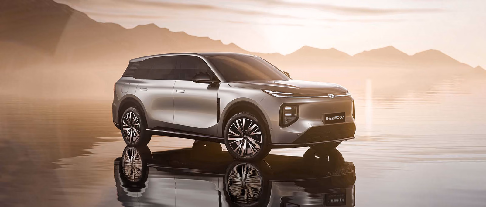 Changan Nevo Q07 — вид спереди в три четверти