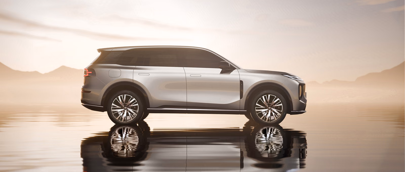 Changan Nevo Q07 — вид сзади