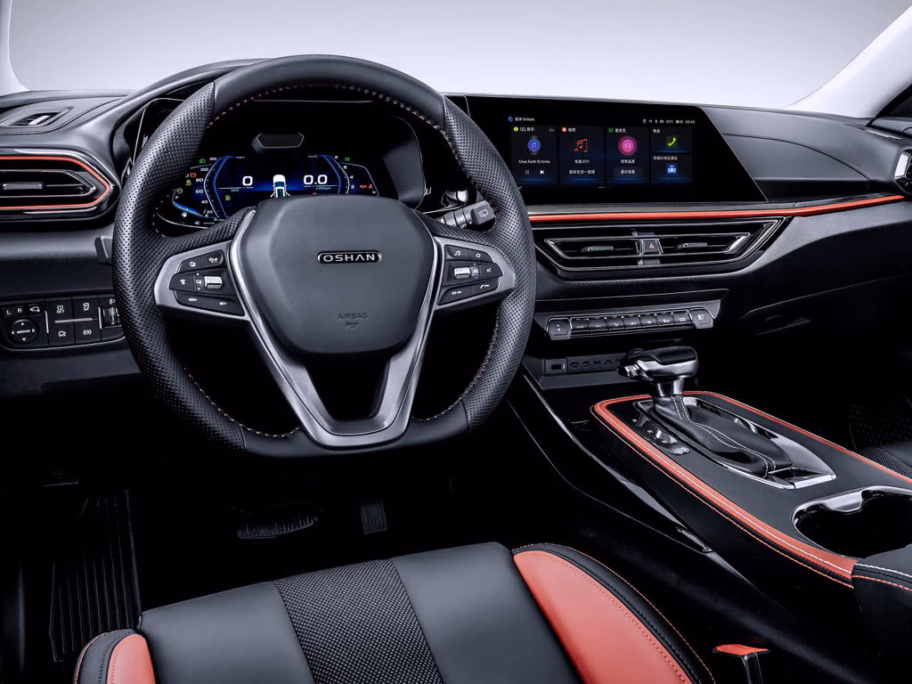 Changan Oshan X5 — место водителя