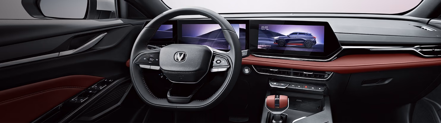 Changan X5 Plus — передняя панель и руль
