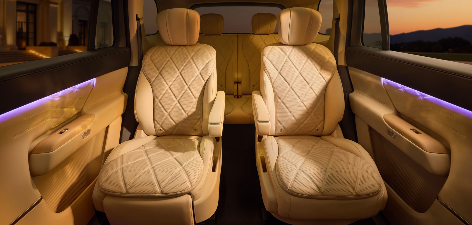 Chery Fulwin T11 — раздельные кресла второго ряда