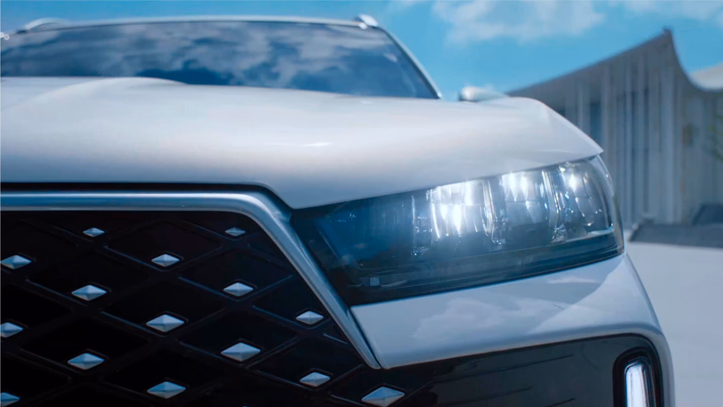 Светодиодная фара Chery Tiggo 4 крупным планом