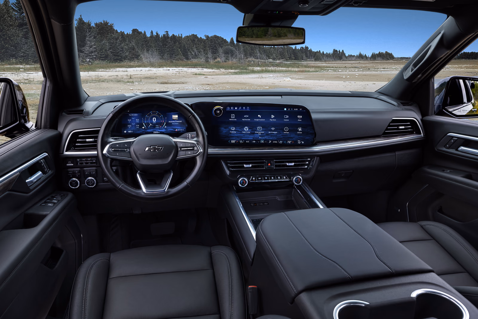 Chevrolet Tahoe 2025 — панорама нового леворульного кокпита