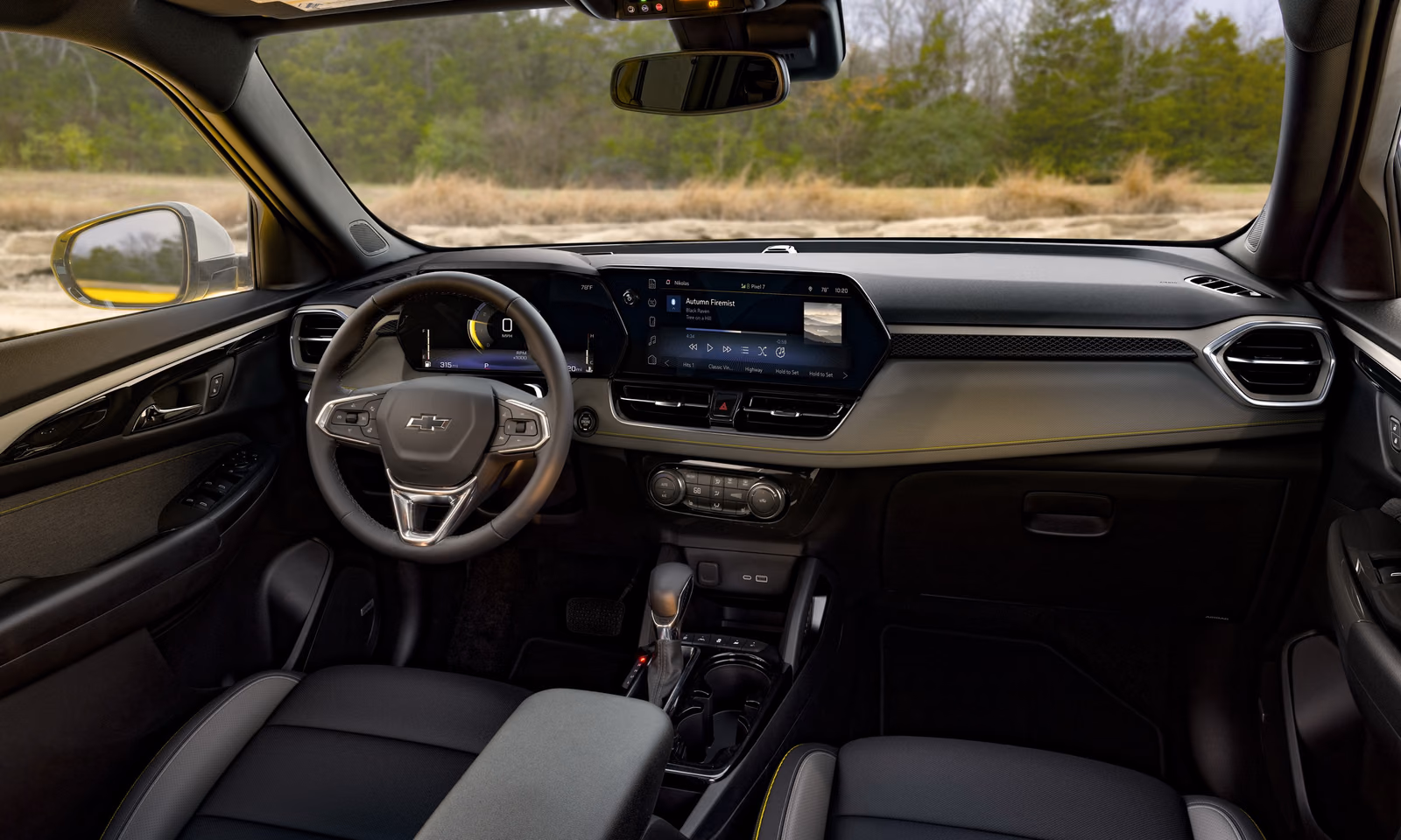 Салон Chevrolet Trailblazer Activ с места водителя