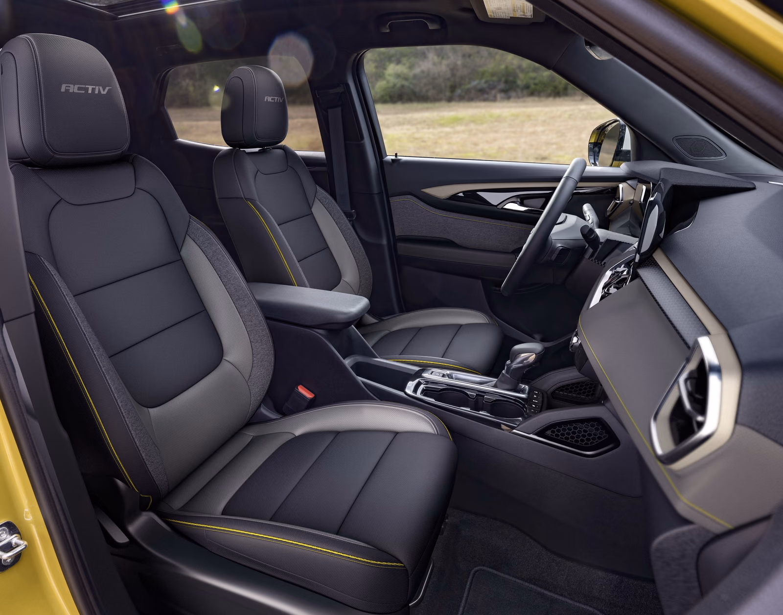 Передние кресла Chevrolet Trailblazer Activ