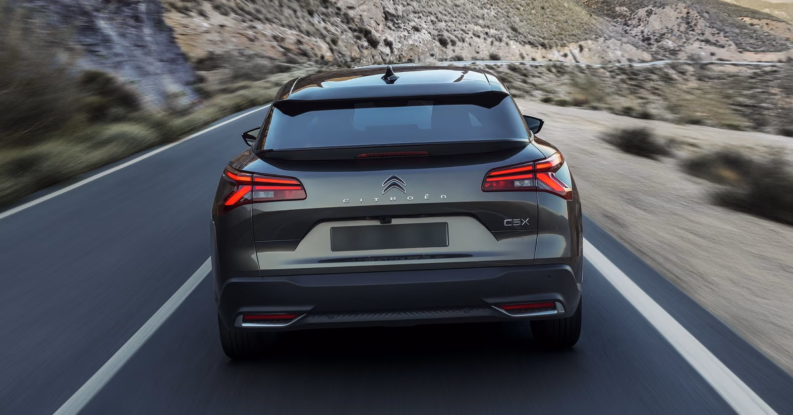 Citroen C5 X — в студии
