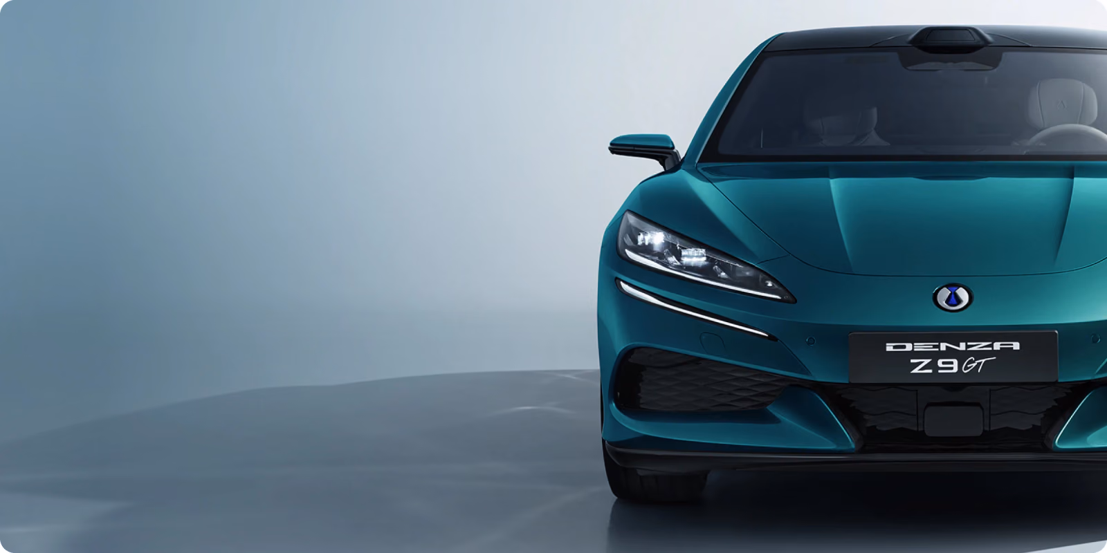 DENZA Z9 GT, фронтальный вид