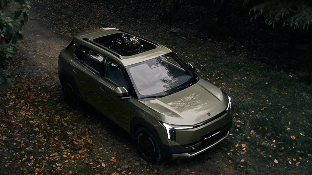 Dongfeng Nammi 06 — панорамная крыша