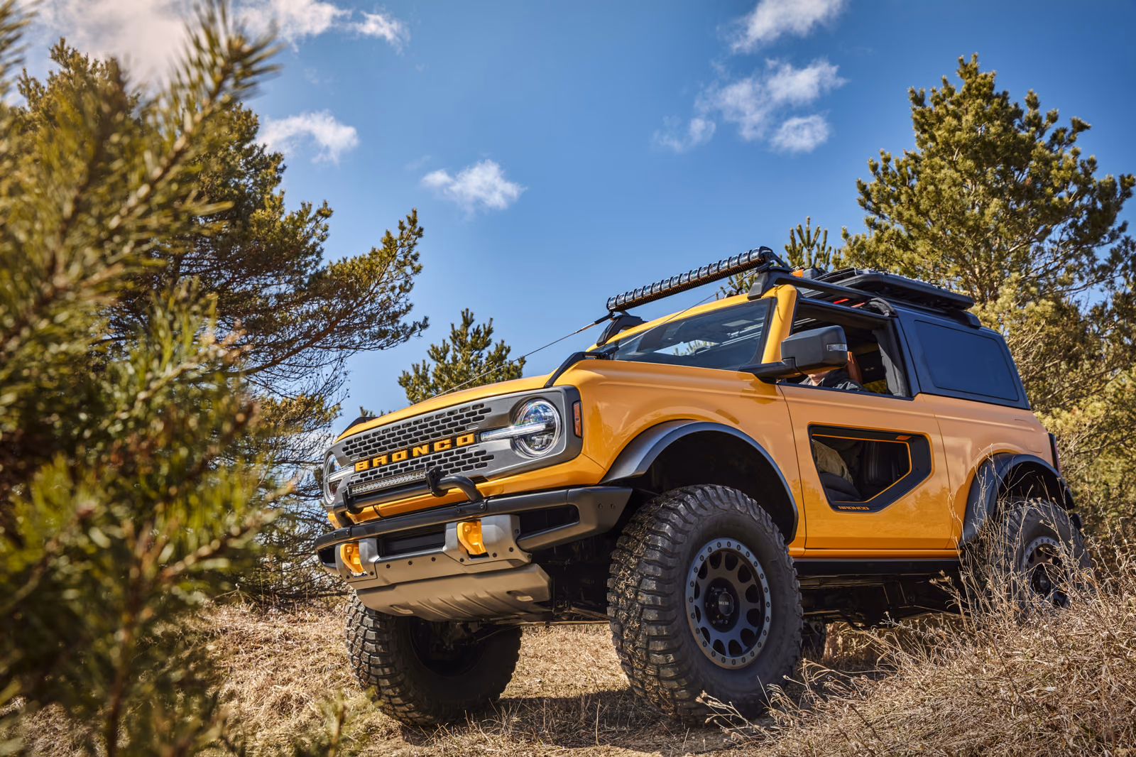 Ford Bronco — в студии