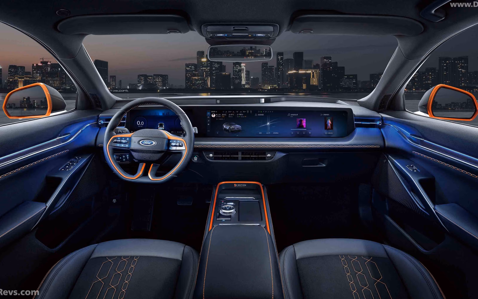 Салон Ford Evos ночью
