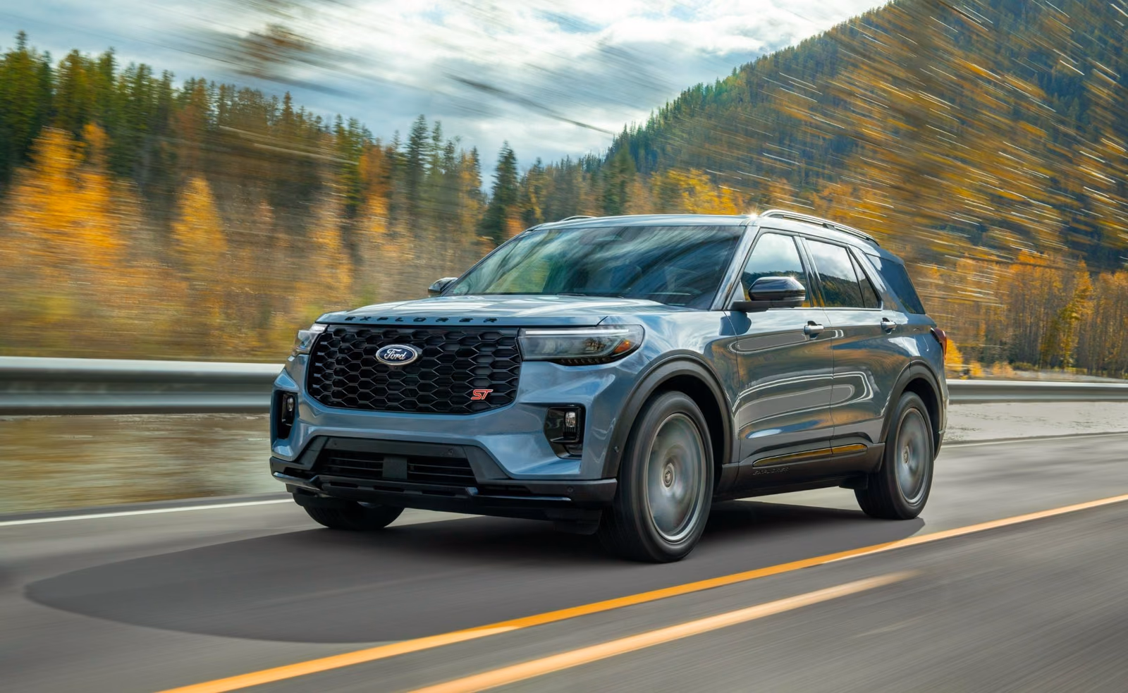 Ford Explorer — в движении