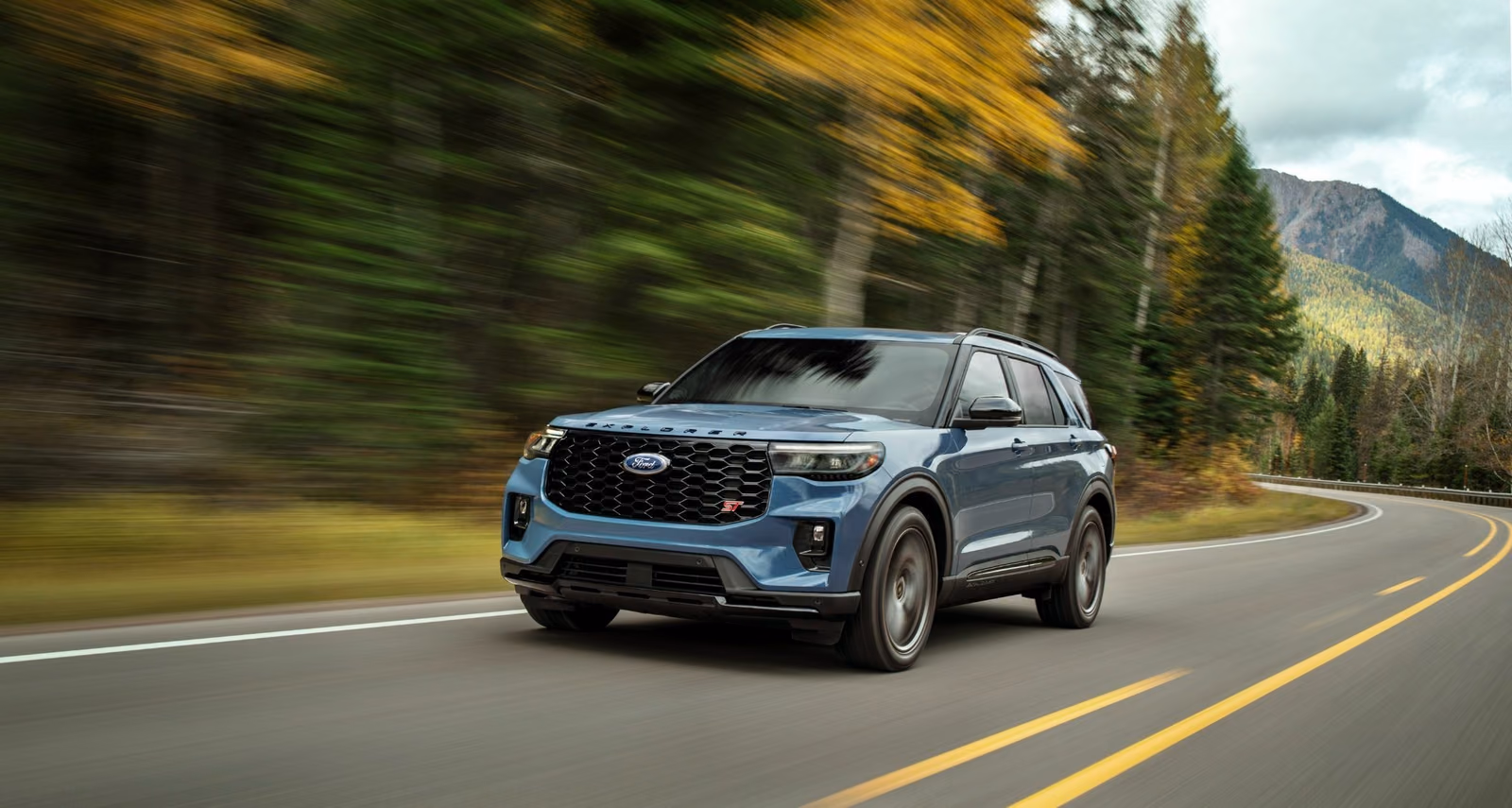Ford Explorer — на природе
