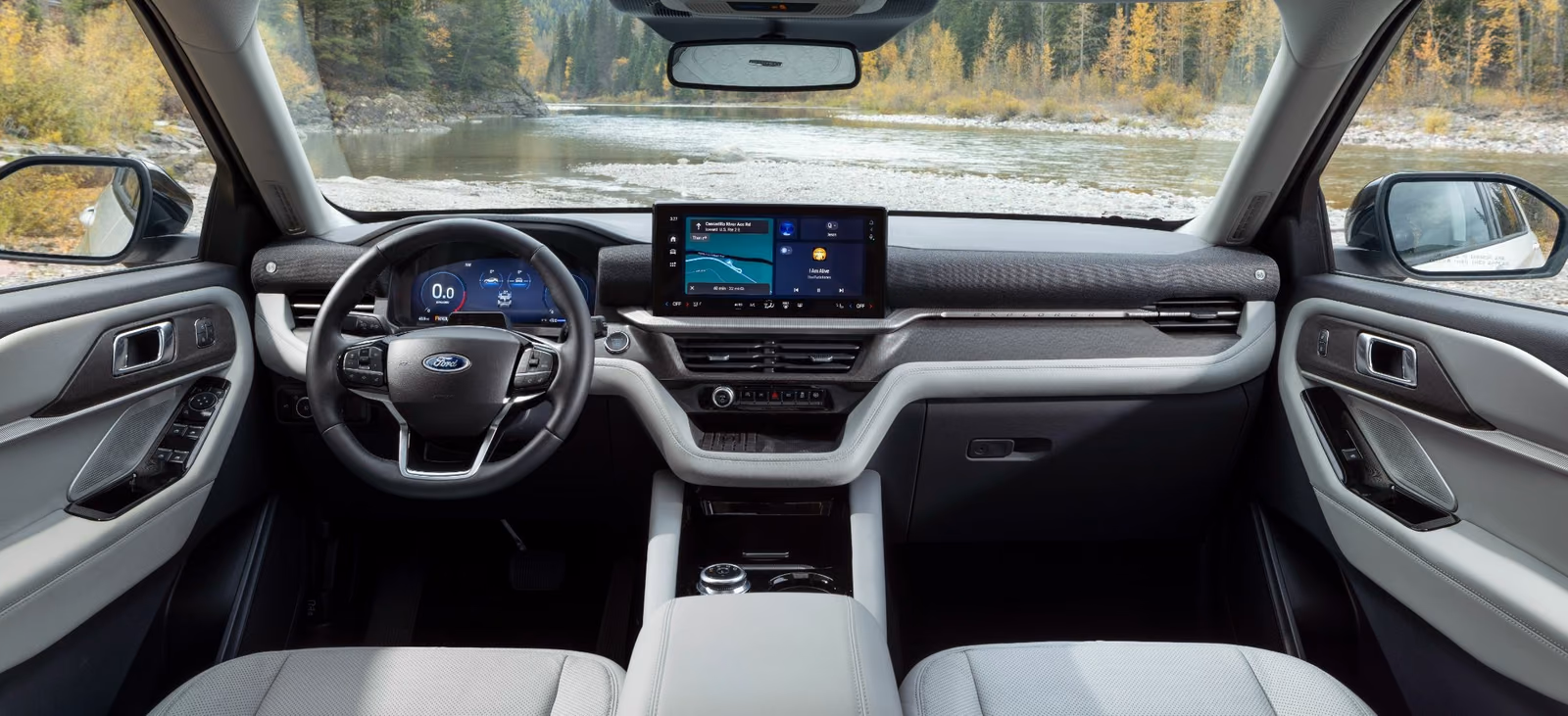 Ford Explorer — кресла