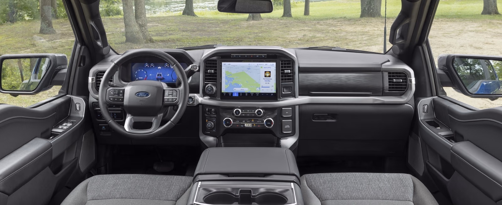 Передняя панель Ford F-150 XLT