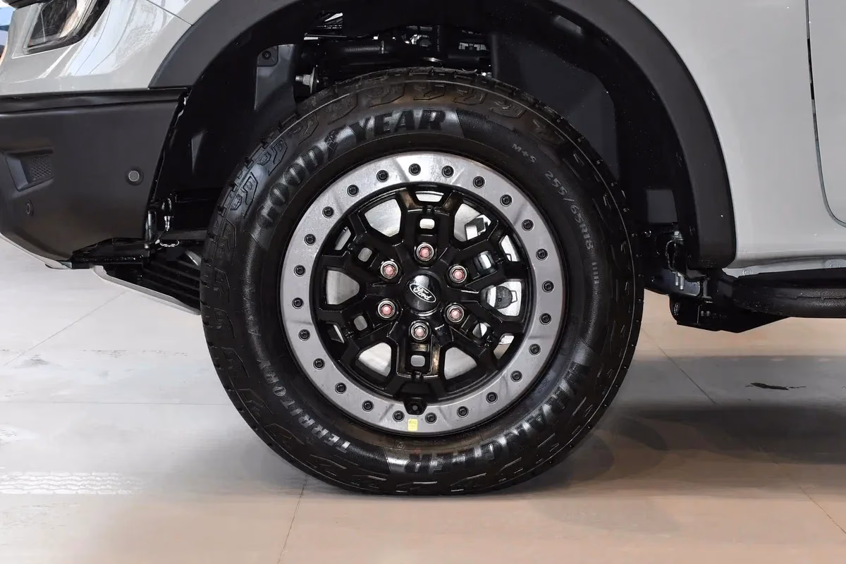 Ford Ranger — деталь кузова