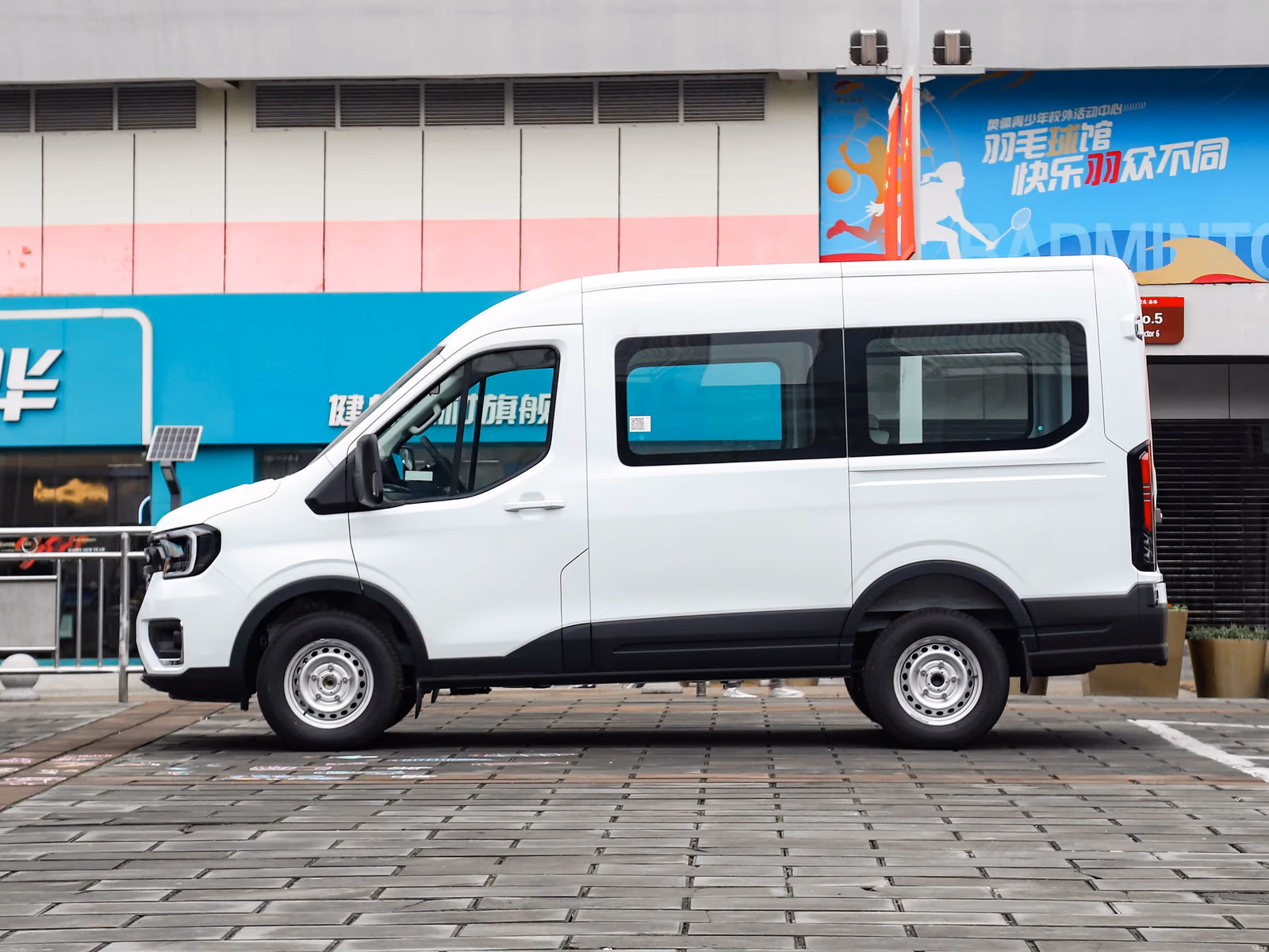 Ford Transit T8 — профиль