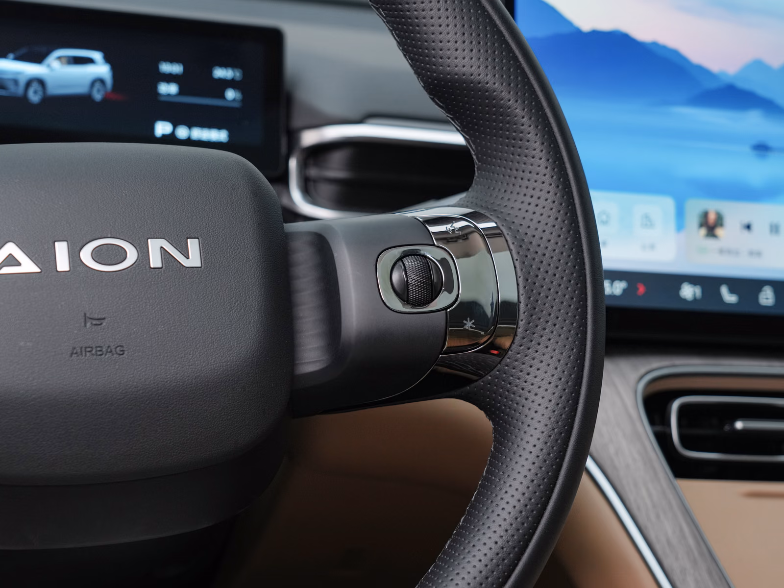 GAC Aion i60 — органы управления на рулевом колесе