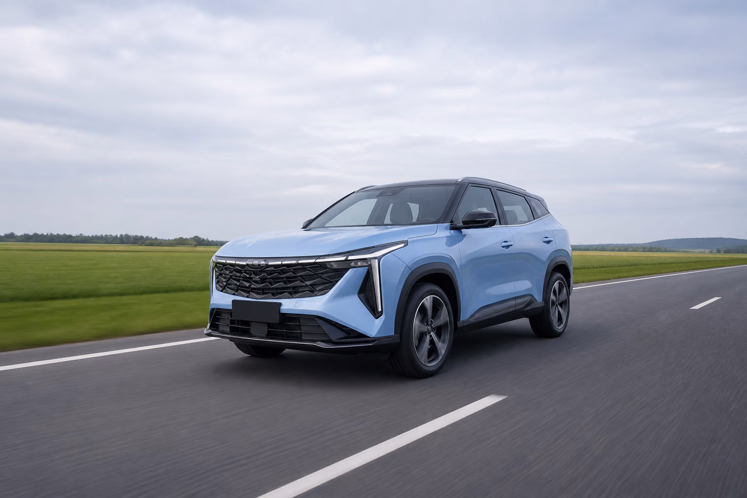 Geely Cityray на пустой трассе среди открытых полей